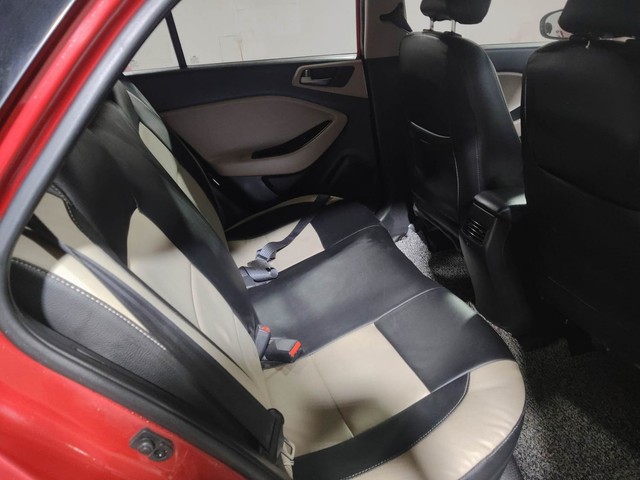 Second-hand 2017 Hyundai i20 1.2 Asta for sale in Kochi-23