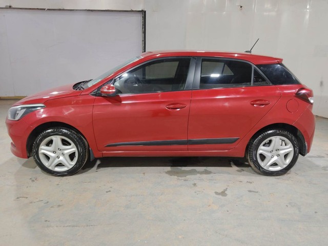 Second-hand 2017 Hyundai i20 1.2 Asta for sale in Kochi-6