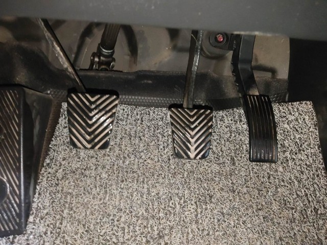 Second-hand 2017 Hyundai i20 1.2 Asta for sale in Kochi-14