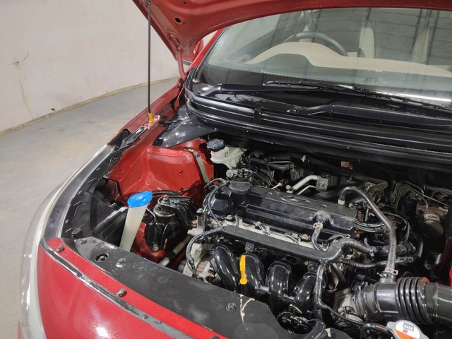 Second-hand 2017 Hyundai i20 1.2 Asta for sale in Kochi-32