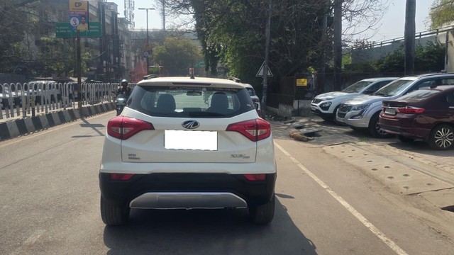 Mahindra XUV300 W8 AMT Diesel BSIV Second-hand 2019 Mahindra XUV300 W8 AMT Diesel BSIV for sale in Lucknow-2