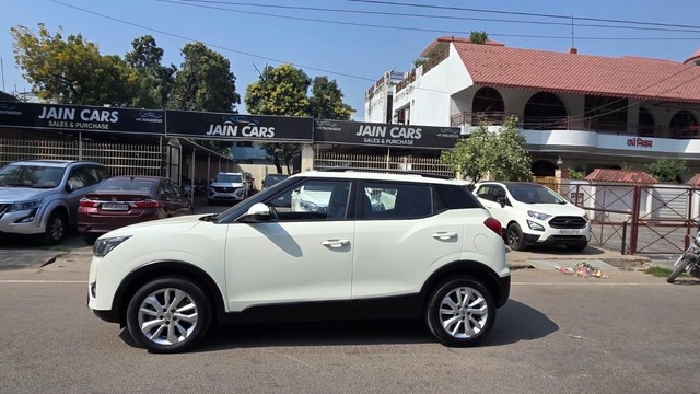 Mahindra XUV300 W8 AMT Diesel BSIV Second-hand 2019 Mahindra XUV300 W8 AMT Diesel BSIV for sale in Lucknow-4