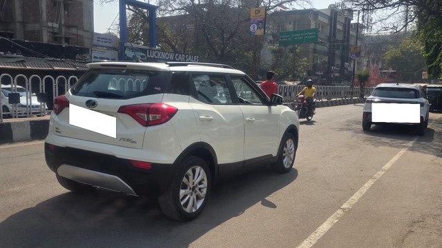 Mahindra XUV300 W8 AMT Diesel BSIV Second-hand 2019 Mahindra XUV300 W8 AMT Diesel BSIV for sale in Lucknow-6