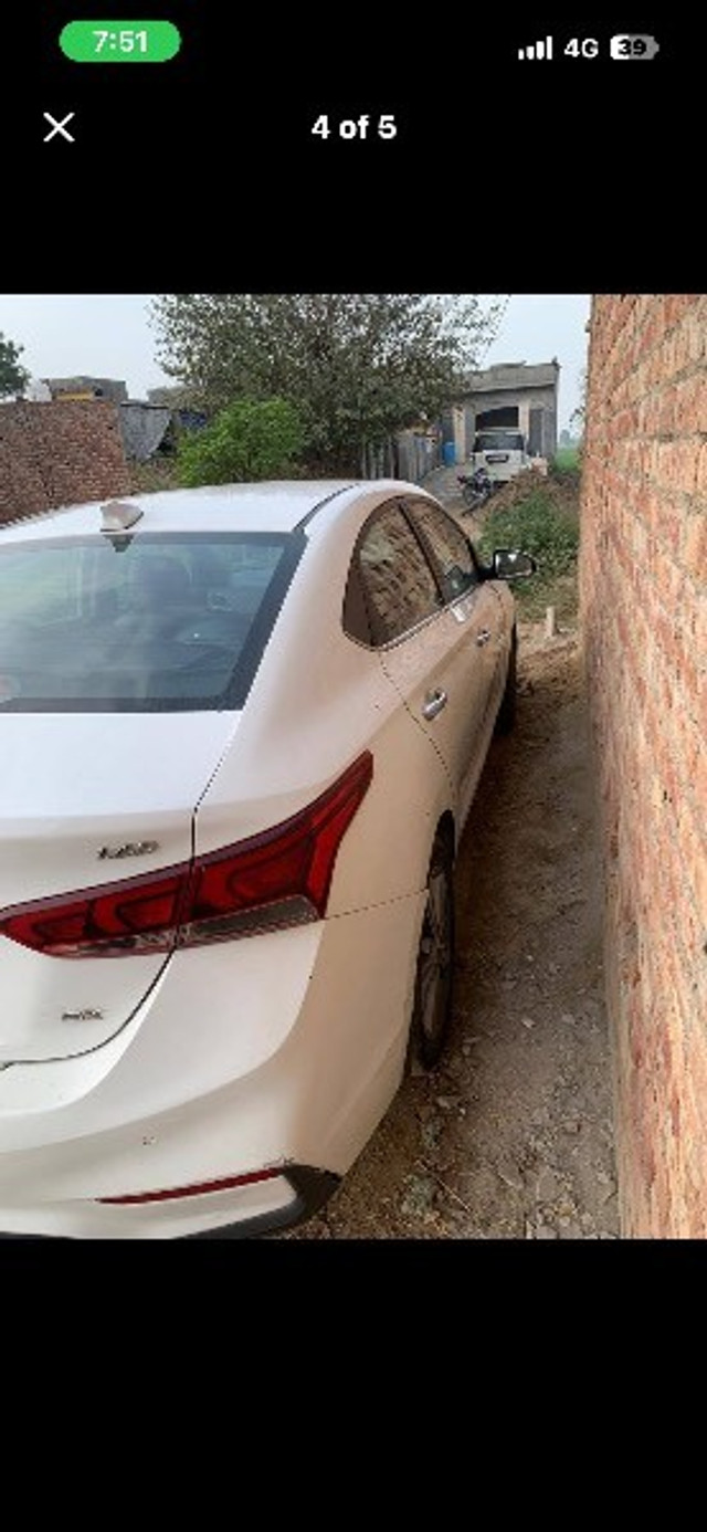 Second-hand 2019 Hyundai Verna CRDi 1.6 SX for sale in Sirsa-3