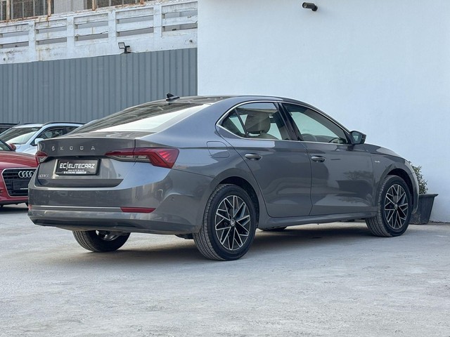 Skoda Octavia Laurin and Klement Second-hand 2022 Skoda Octavia Laurin and Klement for sale in New Delhi-7