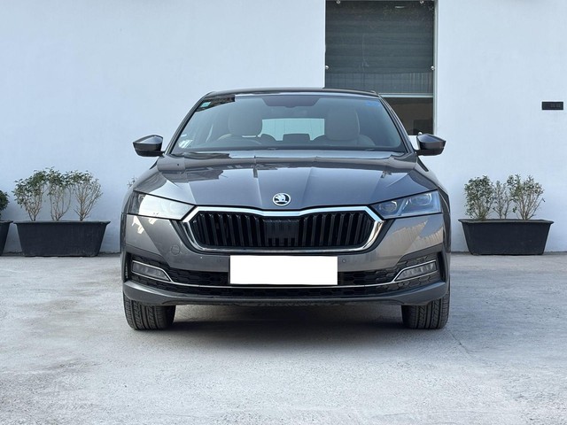 Skoda Octavia Laurin and Klement Second-hand 2022 Skoda Octavia Laurin and Klement for sale in New Delhi-0