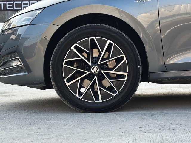 Skoda Octavia Laurin and Klement Second-hand 2022 Skoda Octavia Laurin and Klement for sale in New Delhi-4