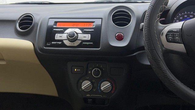 Second-hand 2014 Honda Amaze S i-VTEC for sale in New Delhi-25