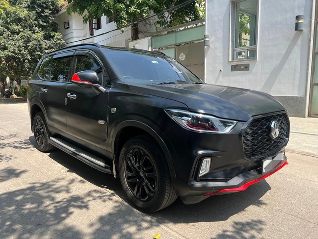 Second-hand 2024 MG Gloster Black Storm 4x4 7Str for sale in Chennai-7