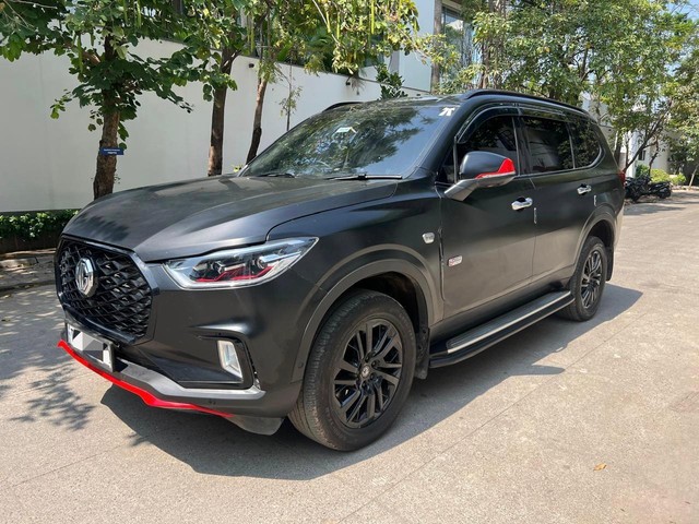 Second-hand 2024 MG Gloster Black Storm 4x4 7Str for sale in Chennai-5