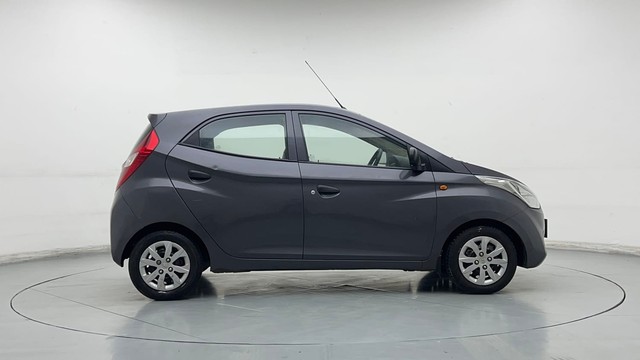Second-hand 2015 Hyundai EON Magna for sale in New Delhi-2