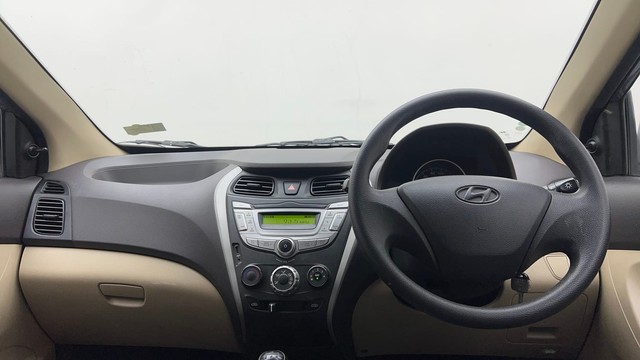 Second-hand 2015 Hyundai EON Magna for sale in New Delhi-11