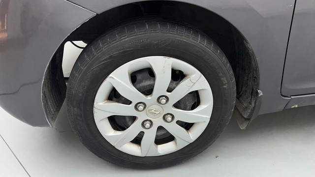 Second-hand 2015 Hyundai EON Magna for sale in New Delhi-20