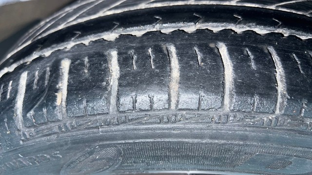 Second-hand 2015 Hyundai EON Magna for sale in New Delhi-31