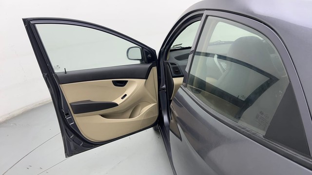 Second-hand 2015 Hyundai EON Magna for sale in New Delhi-24