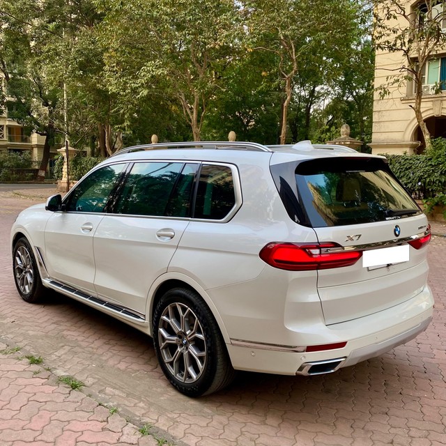 Second-hand 2022 BMW X7 xDrive30d DPE Signature for sale in Thane-3