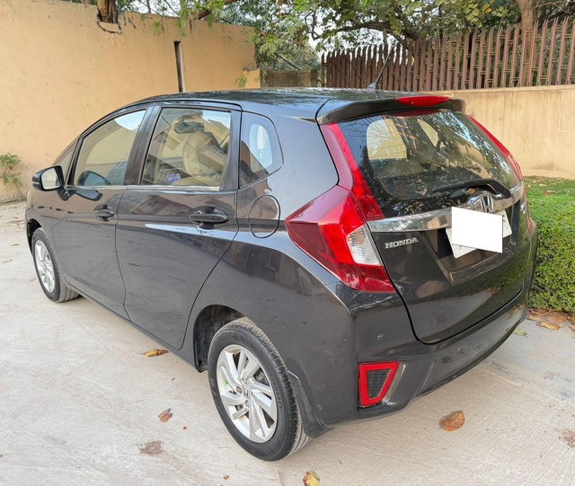 Second-hand 2016 Honda Jazz 1.2 V AT i VTEC for sale in New Delhi-7