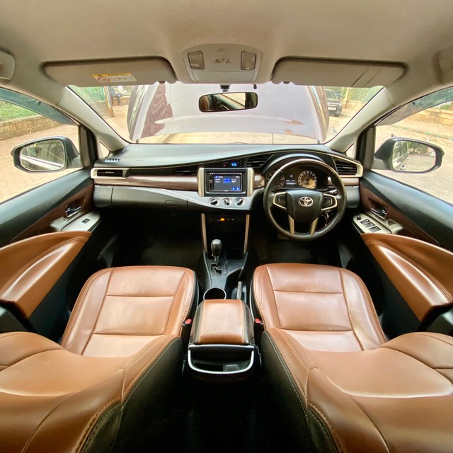 Second-hand 2018 Toyota Innova Crysta 2.8 GX AT BSIV for sale in Thane-10