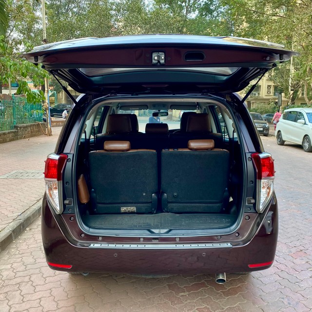 Second-hand 2018 Toyota Innova Crysta 2.8 GX AT BSIV for sale in Thane-13