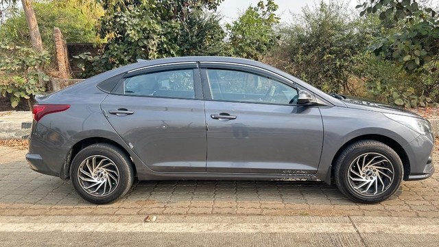 Hyundai Verna S Second-hand 2020 Hyundai Verna S for sale in Betul-1