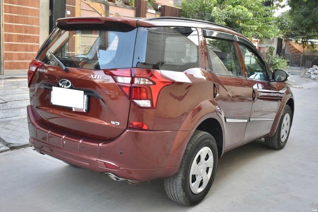 Second-hand 2018 Mahindra XUV500 W5 BSIV for sale in Gurgaon-8
