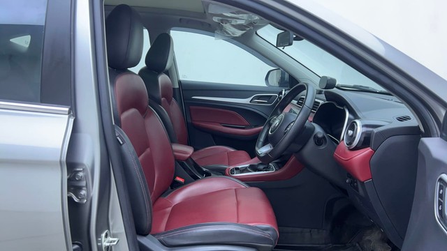 Second-hand 2022 MG Astor Savvy Sangria CVT for sale in Hyderabad-15