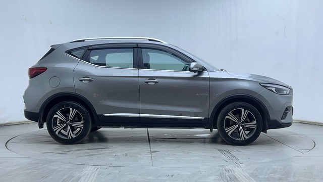 Second-hand 2022 MG Astor Savvy Sangria CVT for sale in Hyderabad-2