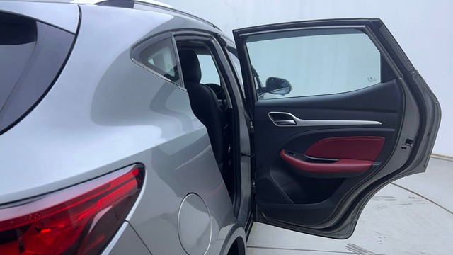 Second-hand 2022 MG Astor Savvy Sangria CVT for sale in Hyderabad-29