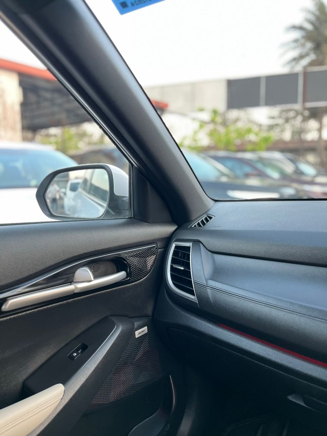 Second-hand 2024 Kia Seltos GTX Plus Diesel AT for sale in Surat-18