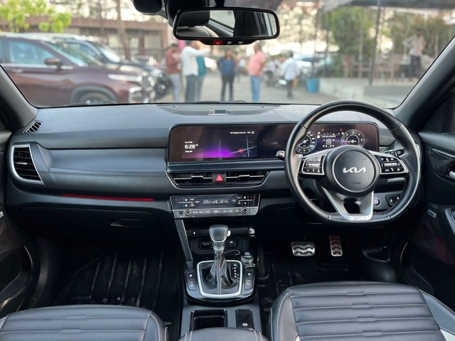 Second-hand 2024 Kia Seltos GTX Plus Diesel AT for sale in Surat-15