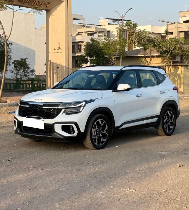 Second-hand 2024 Kia Seltos GTX Plus Diesel AT for sale in Surat-5