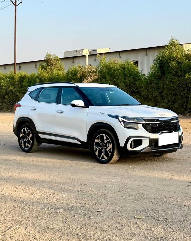 Second-hand 2024 Kia Seltos GTX Plus Diesel AT for sale in Surat-14