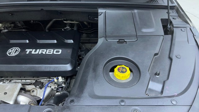 Second-hand 2020 MG Hector Sharp DCT for sale in Hyderabad-37