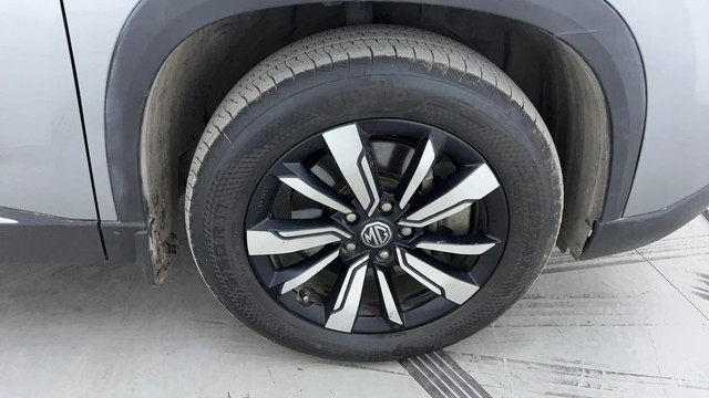 Second-hand 2020 MG Hector Sharp DCT for sale in Hyderabad-17