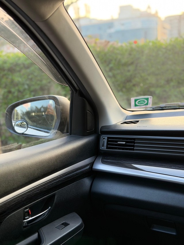 Maruti Suzuki XL6 Zeta Second-hand 2024 Maruti Suzuki XL6 Zeta for sale in Surat-7