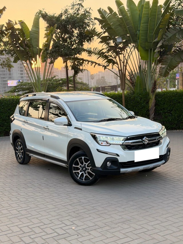 Maruti Suzuki XL6 Zeta Second-hand 2024 Maruti Suzuki XL6 Zeta for sale in Surat-0