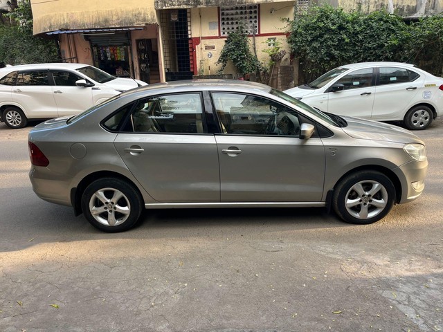 Second-hand 2013 Skoda Rapid Ultima 1.6 TDI Elegance for sale in Chennai-11