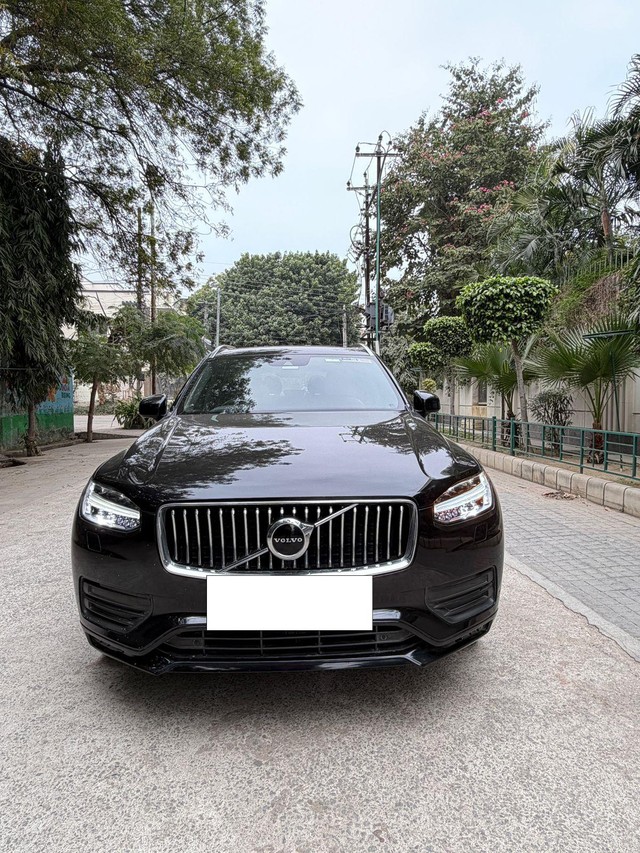 Second-hand 2019 Volvo XC90 D5 R-Design for sale in Agra-4
