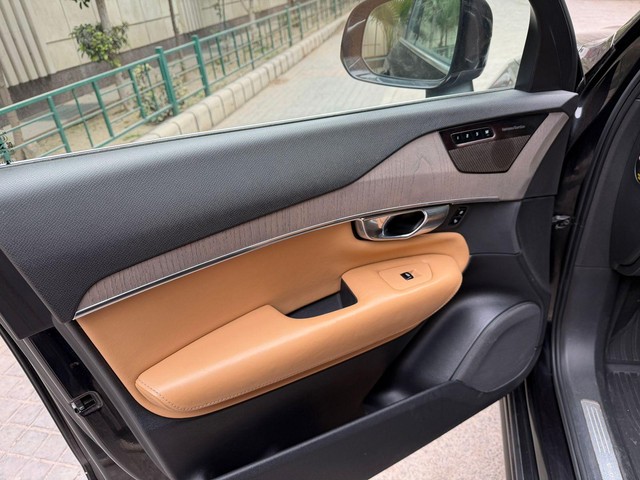 Second-hand 2019 Volvo XC90 D5 R-Design for sale in Agra-6