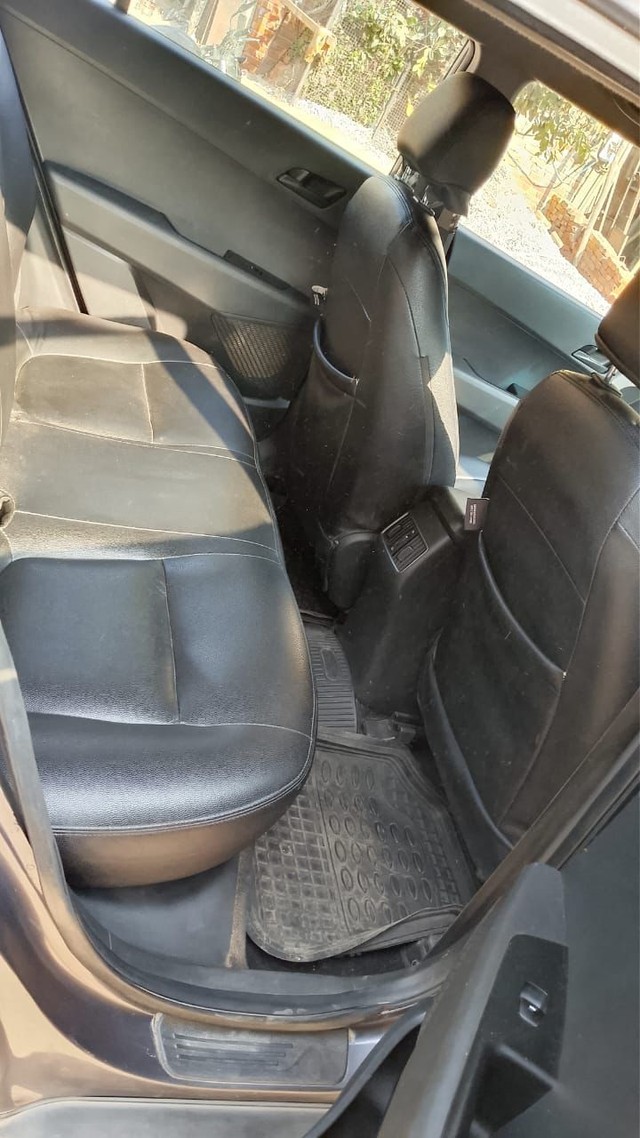 Second-hand 2018 Hyundai Creta 1.4 E Plus CRDi for sale in Agra-5