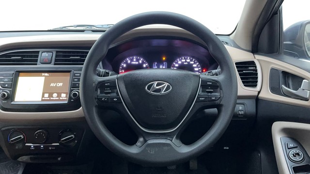 Second-hand 2020 Hyundai i20 Sportz Plus for sale in Hyderabad-26