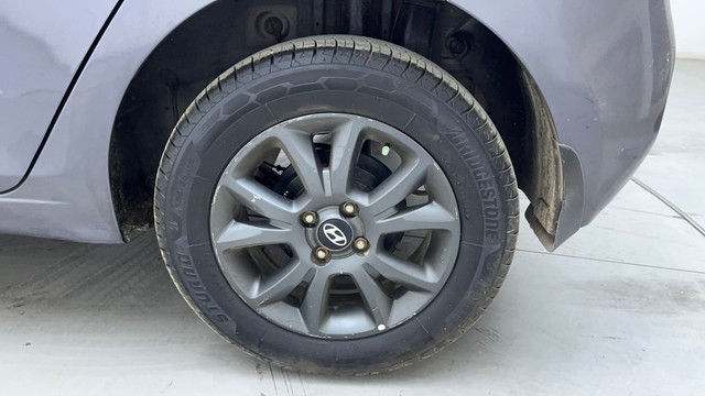 Second-hand 2020 Hyundai i20 Sportz Plus for sale in Hyderabad-19