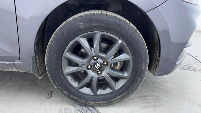 Second-hand 2020 Hyundai i20 Sportz Plus for sale in Hyderabad-17