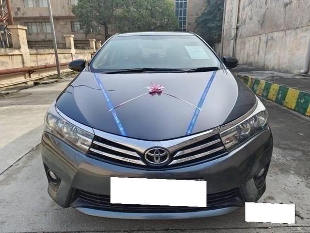 Second-hand 2015 Toyota Corolla Altis G AT for sale in Noida-6
