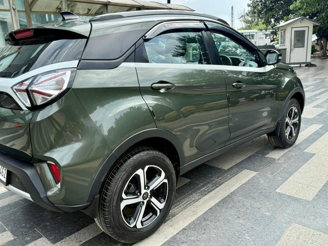 Second-hand 2023 Tata Nexon XZA Plus AMT for sale in New Delhi-9