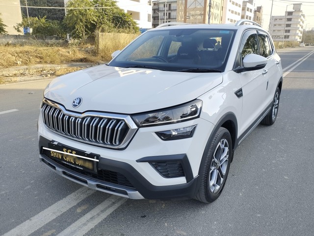 Second-hand 2022 Skoda Kushaq 1.5 TSI Style DSG Anniversary Edition BSVI for sale in New Delhi-4
