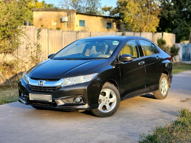 Second-hand 2015 Honda City i VTEC CVT VX for sale in New Delhi-33