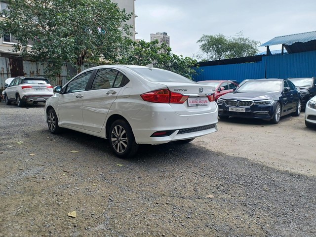 Second-hand 2019 Honda City V CVT for sale in Mumbai-13