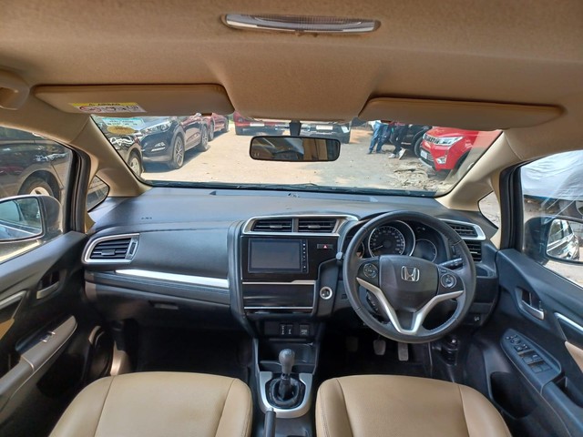 Second-hand 2022 Honda Jazz VX for sale in Mumbai-12