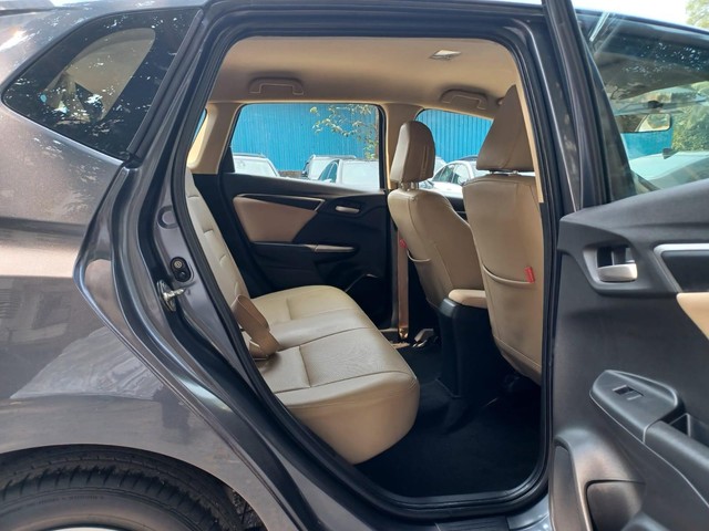 Second-hand 2022 Honda Jazz VX for sale in Mumbai-15